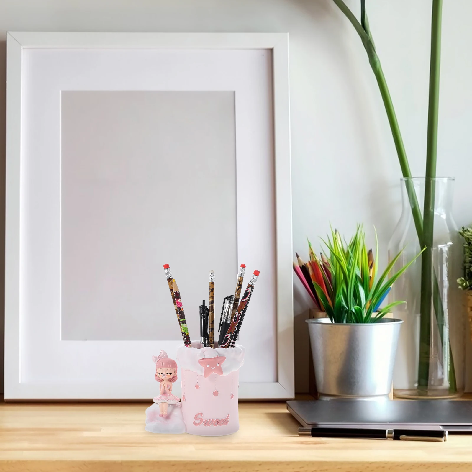 

Pen Holder Decoration Desk Container Girl Creative Desktop Resin Decorative Organizer Office Pencil