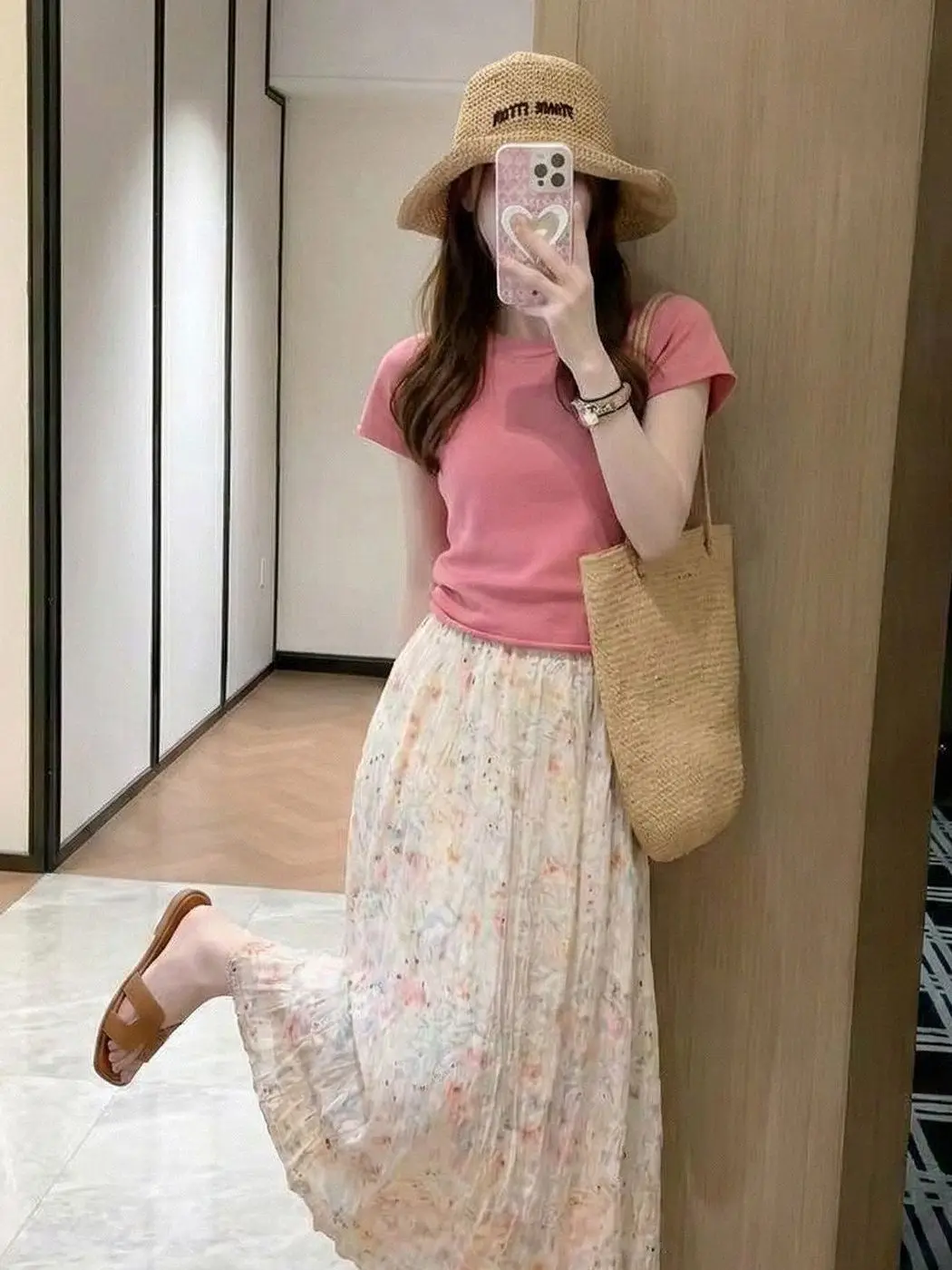 

Summer Fashion Women's Pink Floral T-Shirt And High Waist Skirt Two Piece Set Casual Style Short Sleeve round Neck Top