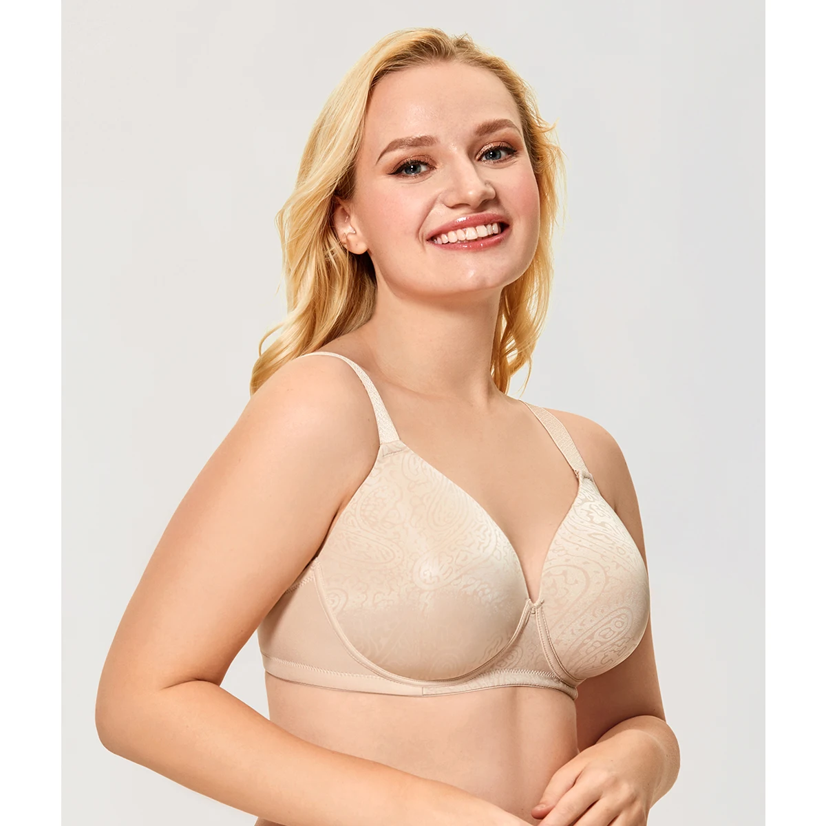 Women's Smooth Plus Size Soft Full Coverage Seamless Bra Jacquard Molded Cup Lightly Padded Wireless Support  B-DD E F G Cup 48