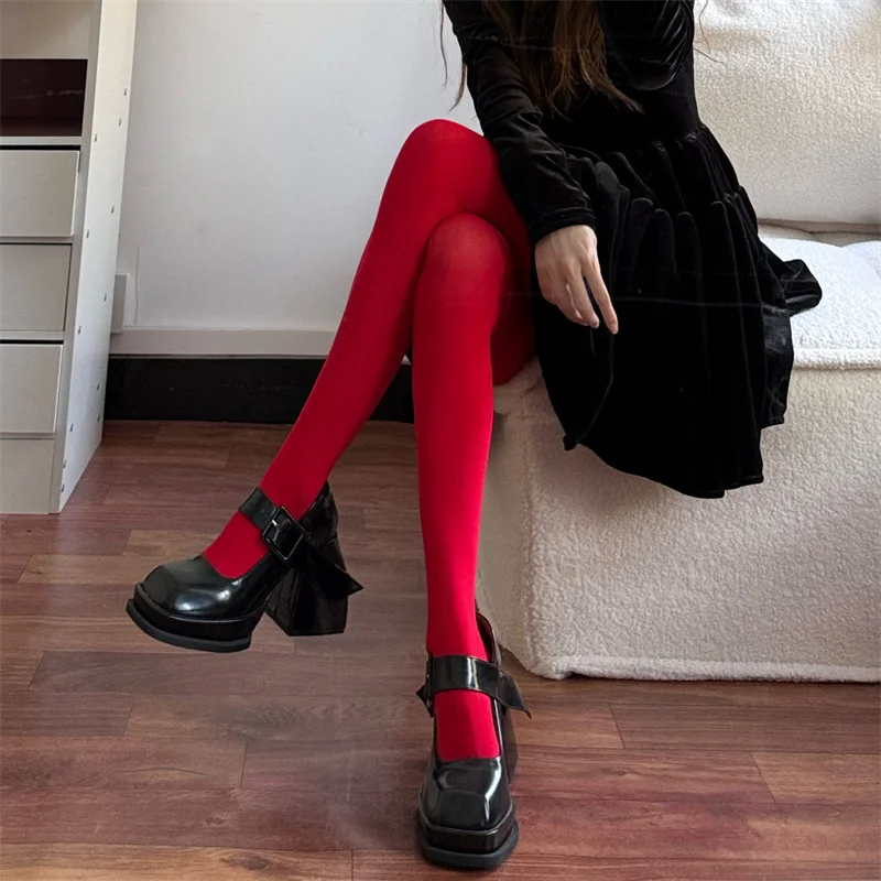 

Velvet red pantyhose New Year's socks American retro pure desire new trend outside wearing pressure thin bottoming socks female