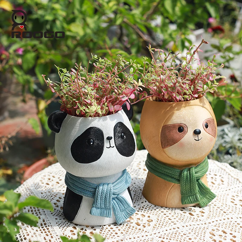 Roogo 1pc Fun Cartoon Animal  Creative Figurine Succulent Flower Planter Pot Home Office Desktop DIY Garden Flower Pot