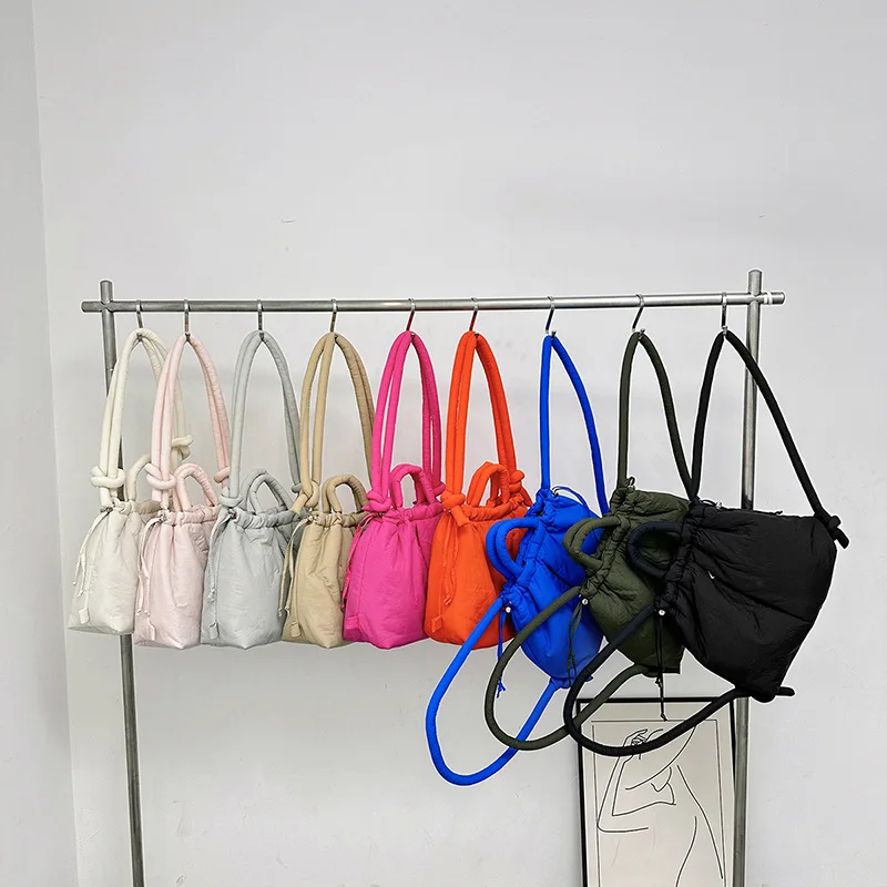 Mała torba na ramię Puffer Tote Fashion Bag Nylon Down Cotton Crossbody Drawstring Bag Women Shoulder Bags 2024 New Large Lady Handbags