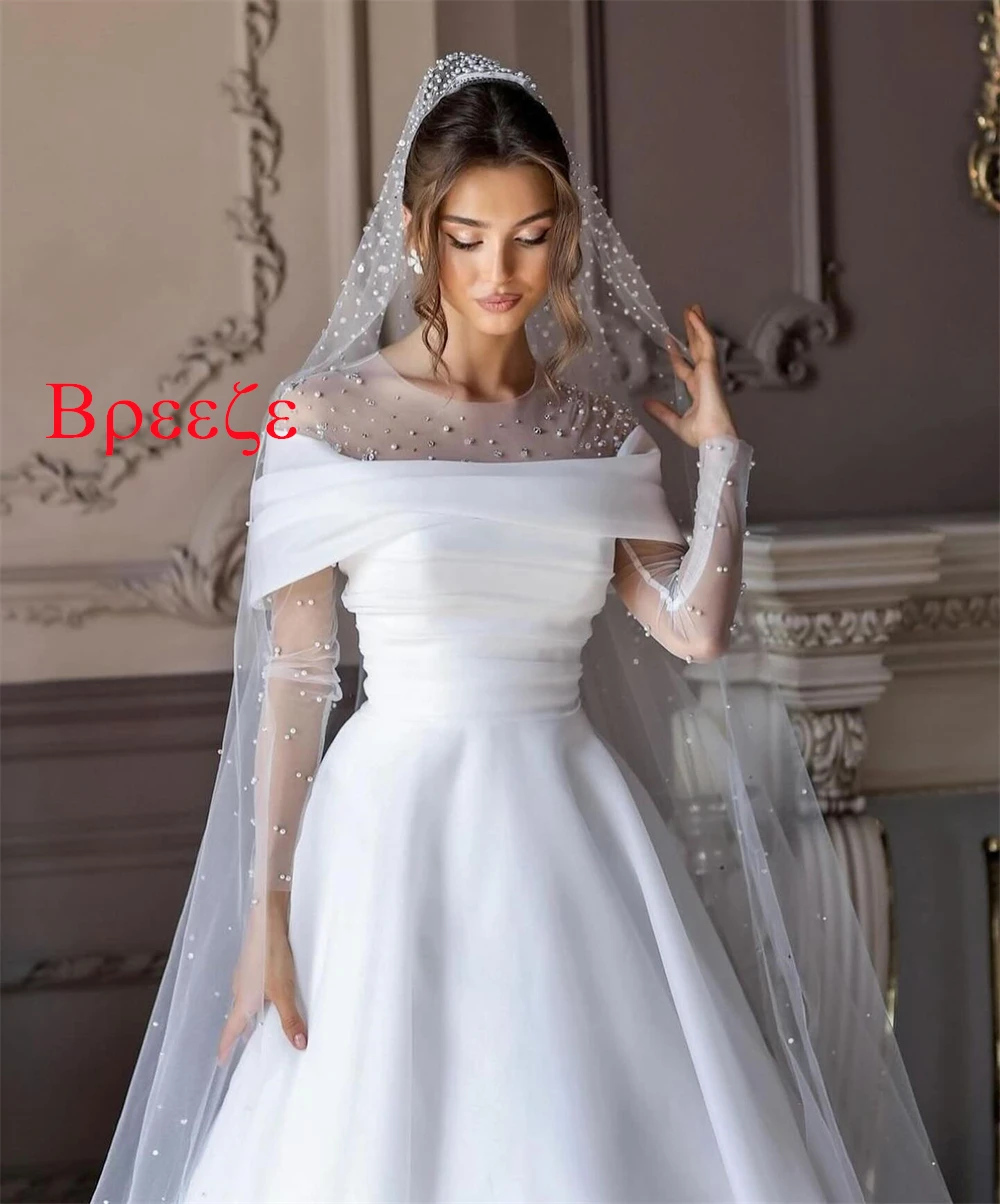 

Customized Romantic White Sequined Satin Wedding Dress Exquisite Crew Neck Off the Shoulder Short Sleeves Pearls Bridal Gowns