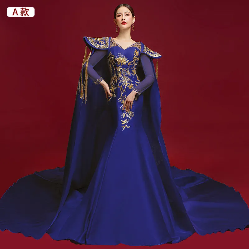 Navy Blue Atmospheric Qipao Three-dimensional Gold Phoenix Embroidery Long Sleeved Design Model Runway Award Ceremony Costume
