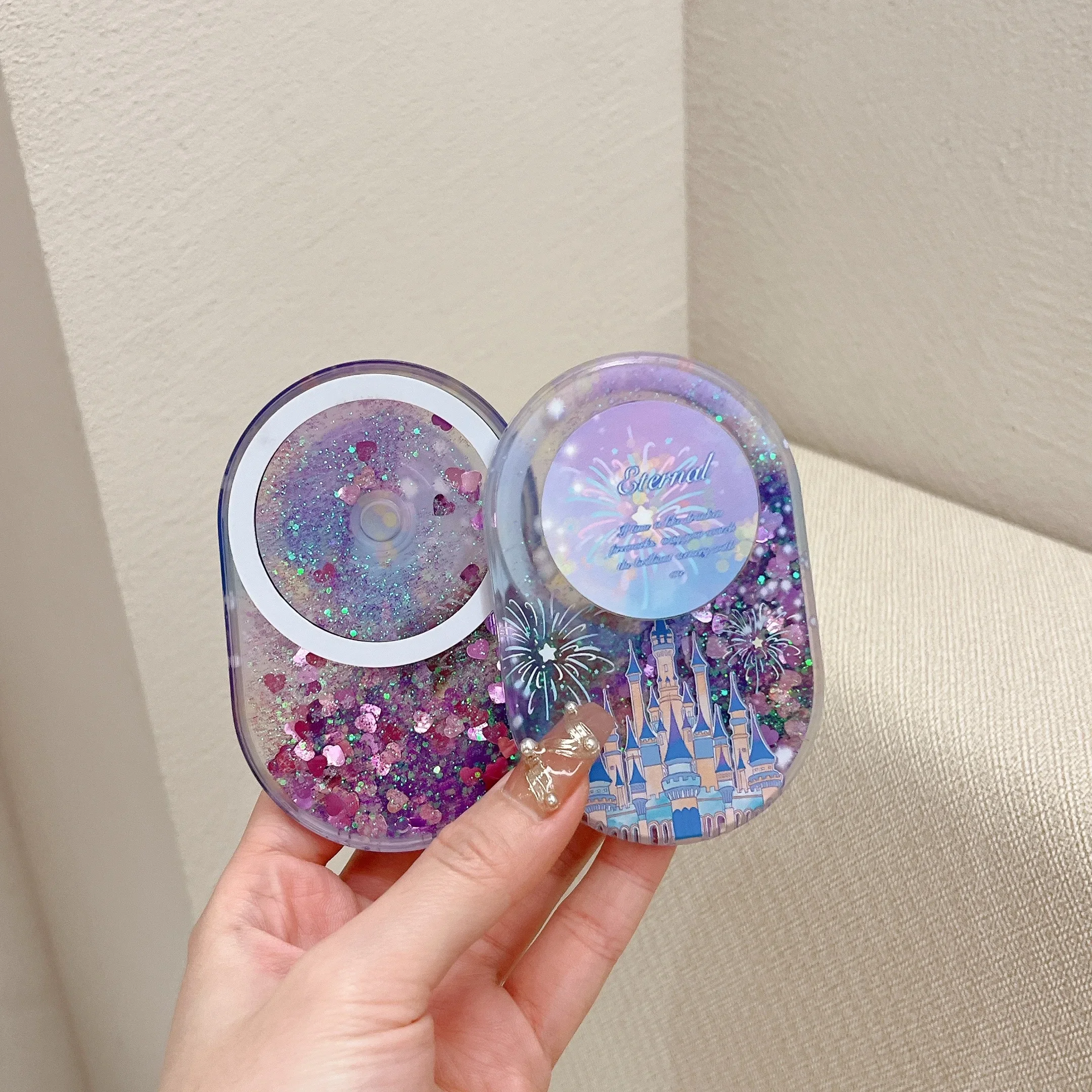 

Магнитный держатель с блестками в виде замка фейерверка для IPhone 16 15 14 13 12