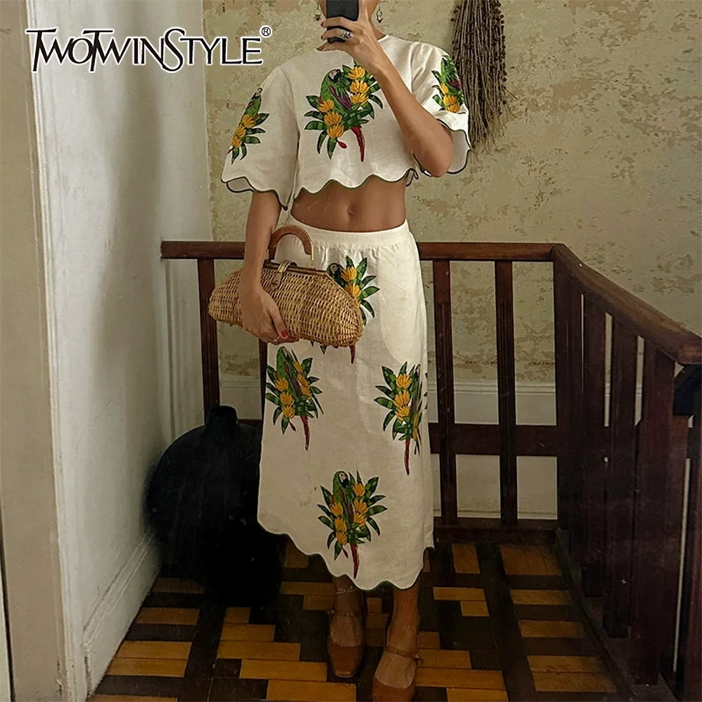 

TWOTWINSTYLE Hit Color Printing Two Piece Sets for Women Round Neck Short Sleeves Top High Wasit Skirt Casual Set Female Fashion