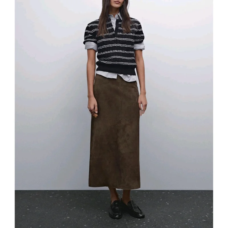 

Navy Stripe Knitted Sweater Women's Casual Slim Fit ort Sve Twist Flower Design Polyester Fiber round Ne Button Closure