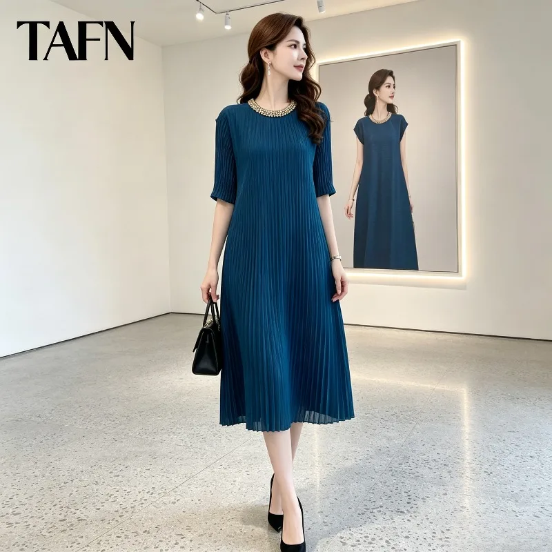Miyake Pleated 2026 New Dress for Women Casual Beaded and Rhinestone Embellished Round Neck Straight Mid-Length Tank Dress Pleat