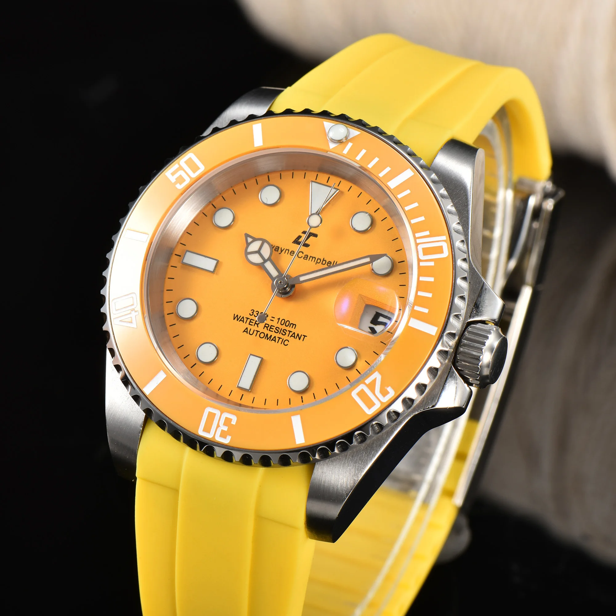 Reloj mecánico de 40,5 mm con movimiento NH35, con cristal de zafiro resistente al agua y correa de acero inoxidable/cauda.