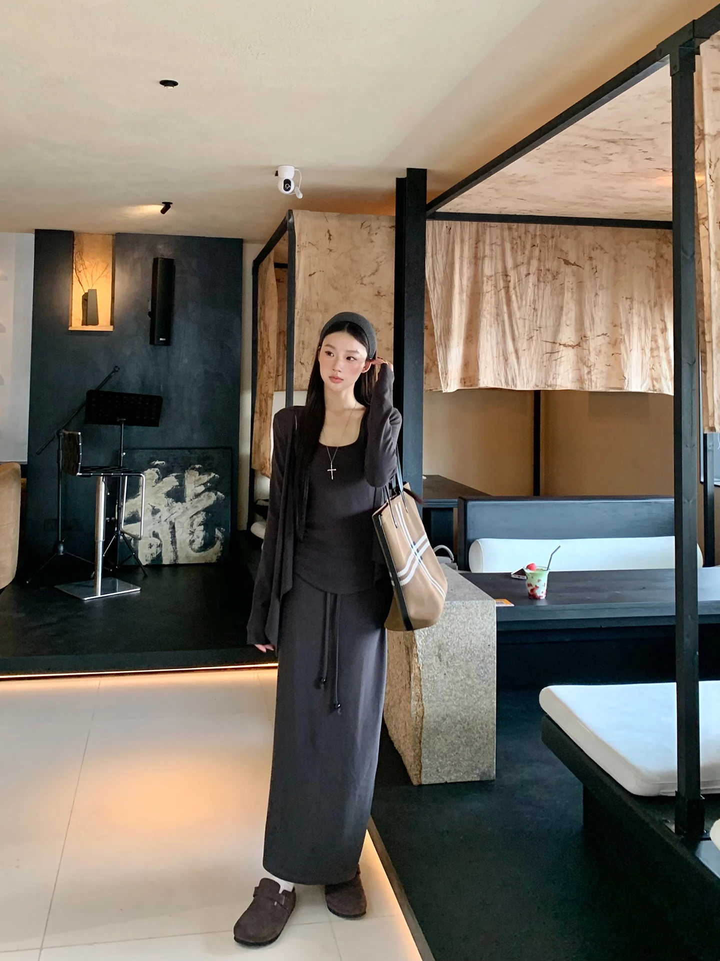 

Женская корейская куртка с глубокими глазами, осенне-зимняя новинка, модный топ для поездок на работу, обычный све, длинный свеч