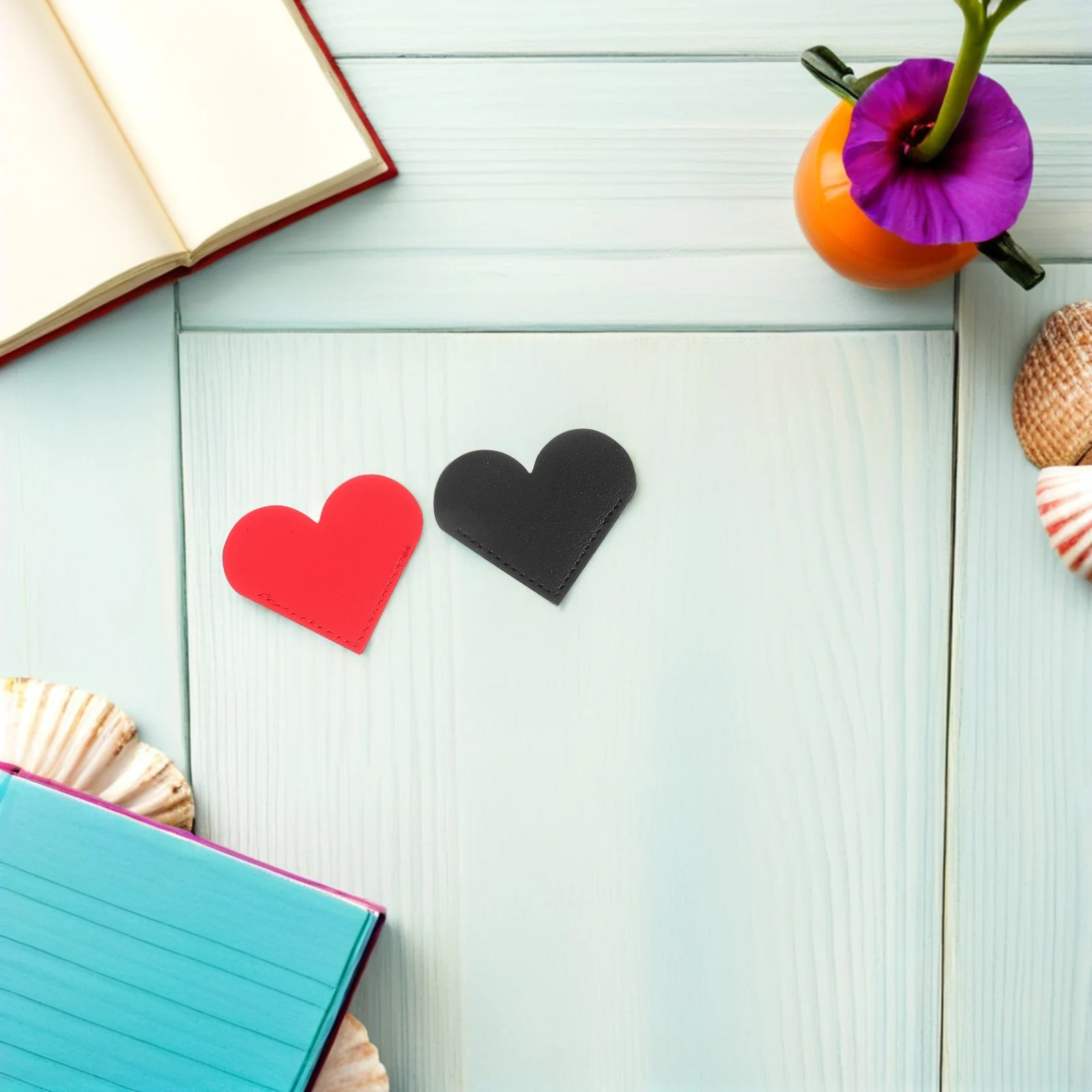 16Pcs PU Heart Bookmarks Cute Corner Page Markers Slim Reading Accessories for Teachers Students Book Lovers