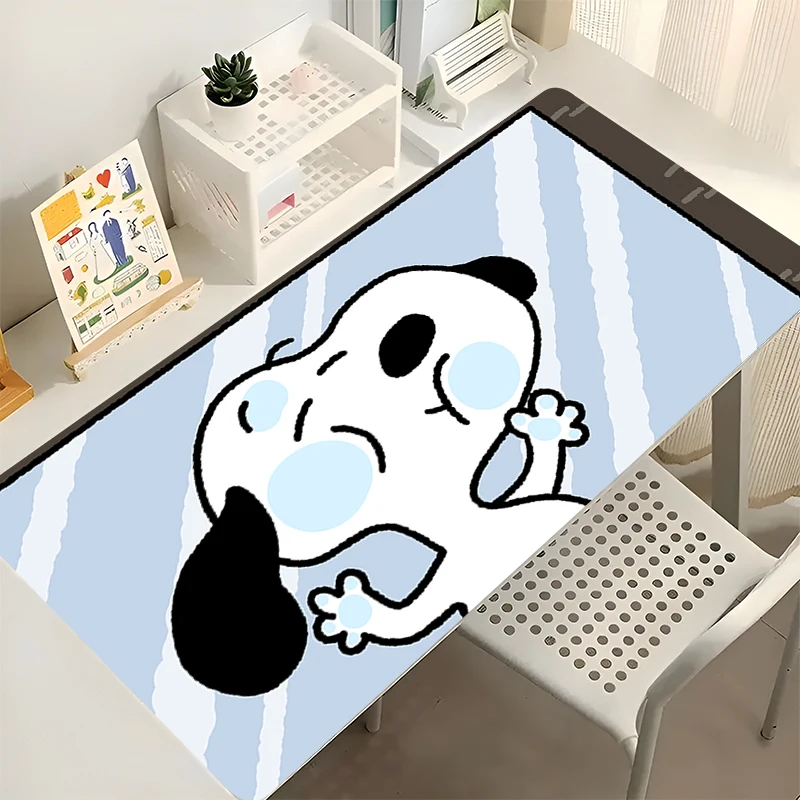 Alfombrilla de ratón para jugadores de Snoopy, alfombrilla de ratón para juegos extendidos, teclado para juegos, alfombra duradera de goma