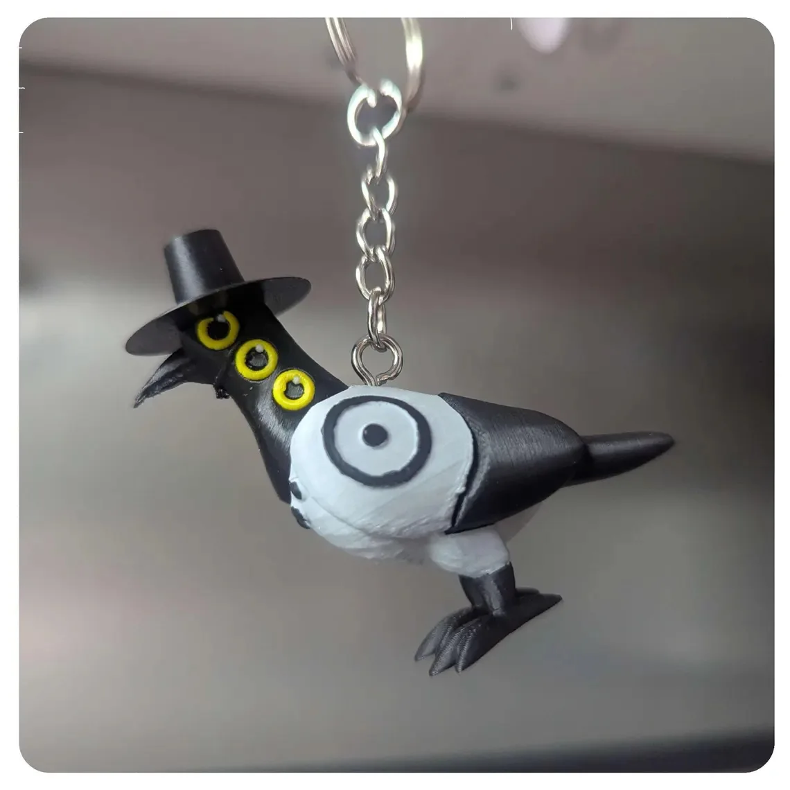 2025 novo 3d 2d kpop caçadores de demônios anime figura brinquedos bonito resina arco-villian chefe chapéu preto corvo pingente ornamentos chaveiro