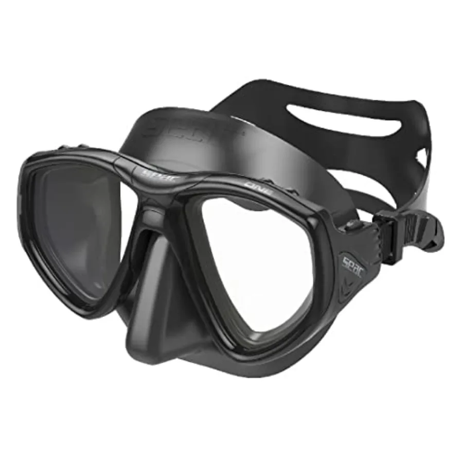 

Freediving mask for underwater diving, silicone skirt, black color, low volume design for minimal air consumption and enhanced