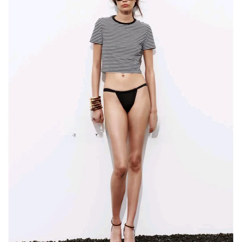 春の新作スイートスパイシーバーサタイルスリムフィットラウンドネック半袖無地Tシャツストリートスタイルポリエステル繊維サマーウェア