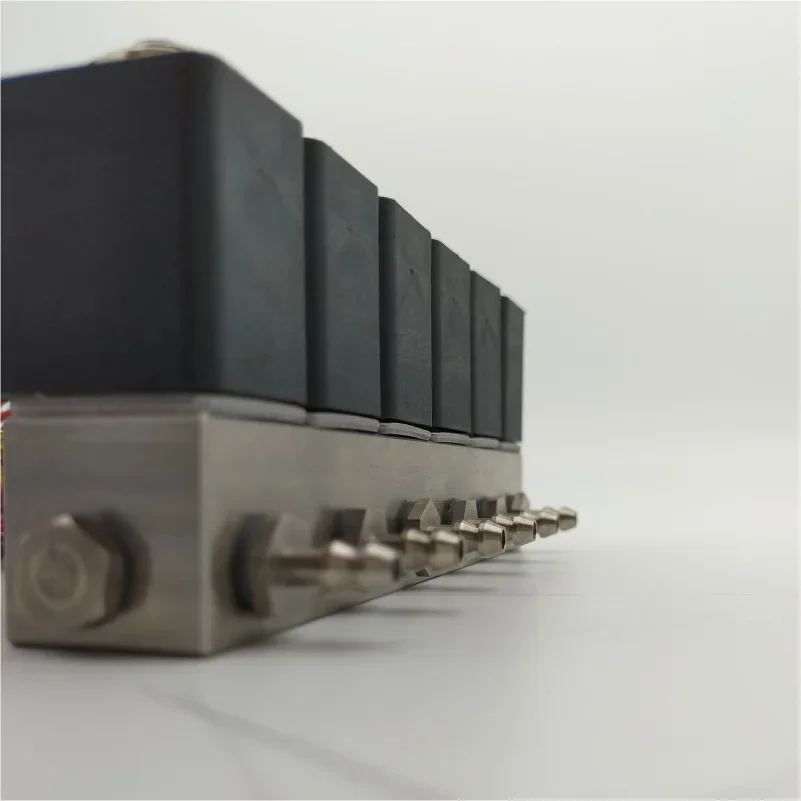 Photo Machine Solenoid Valve Gas-liquid 1 in 6 Out in-line Solenoid Valve Miniature Anti-corrosion