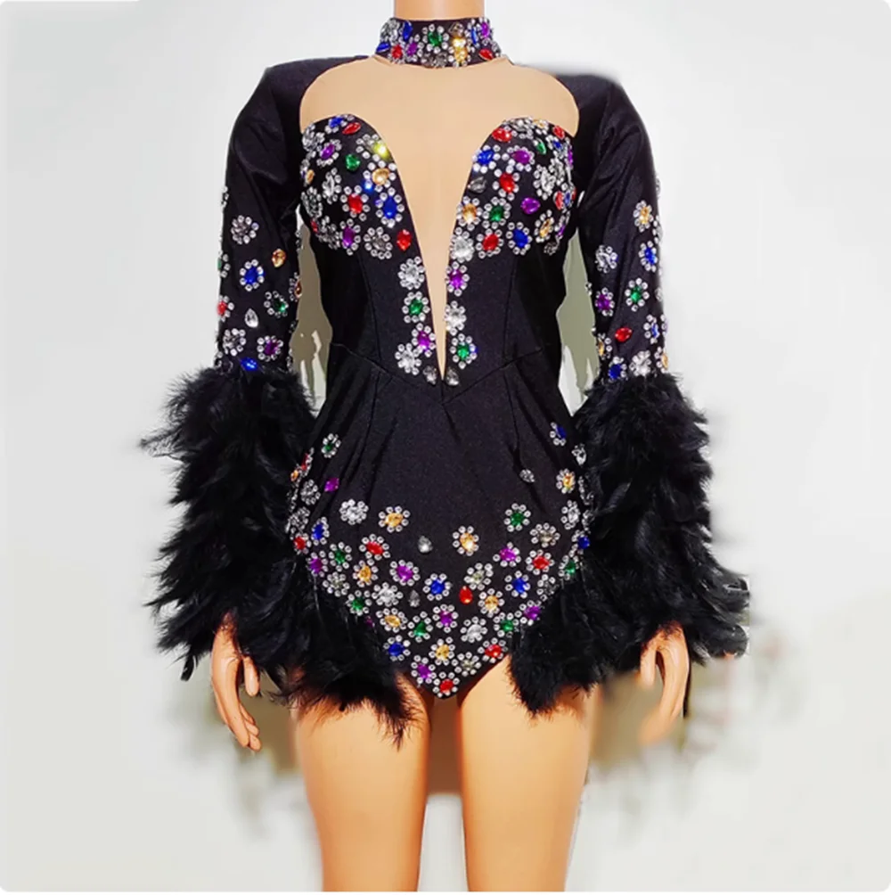 

2024 New Long Sleeved Rhinestone Embellished Sexy Dress, Black Feather Decorated Ball Dress, Fashionable Performance Outfit