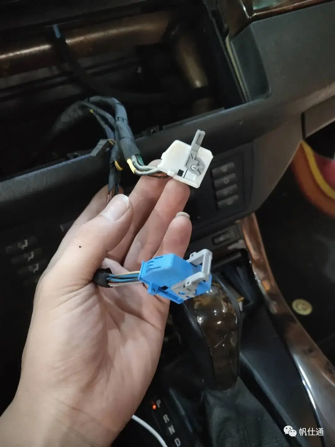 Radio para Auto de 9 Pulgadas para Kia RIO 2 RIO2 2005-2011, Pantalla QLED 2K, Android 16, Bluetooth Inalámbrico, Carplay Táctil, 4G WIFI