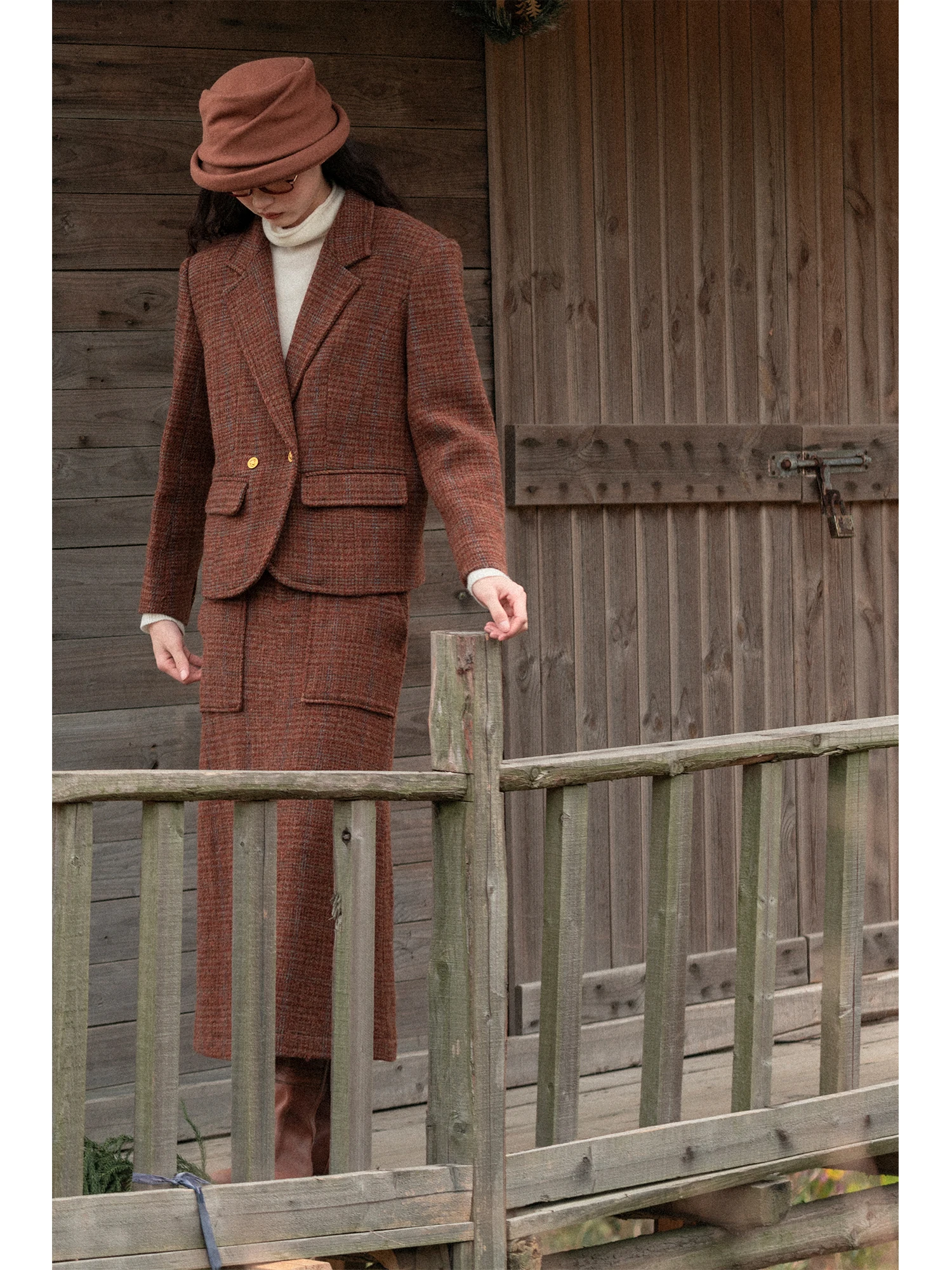 

Костюм и юбка из чистой шерсти в твидовом стиле от Ding Dong Ma, идеально подходят для молодых женщин в возрасте 8-25 лет, идеально подходят для зимнего гардероба.