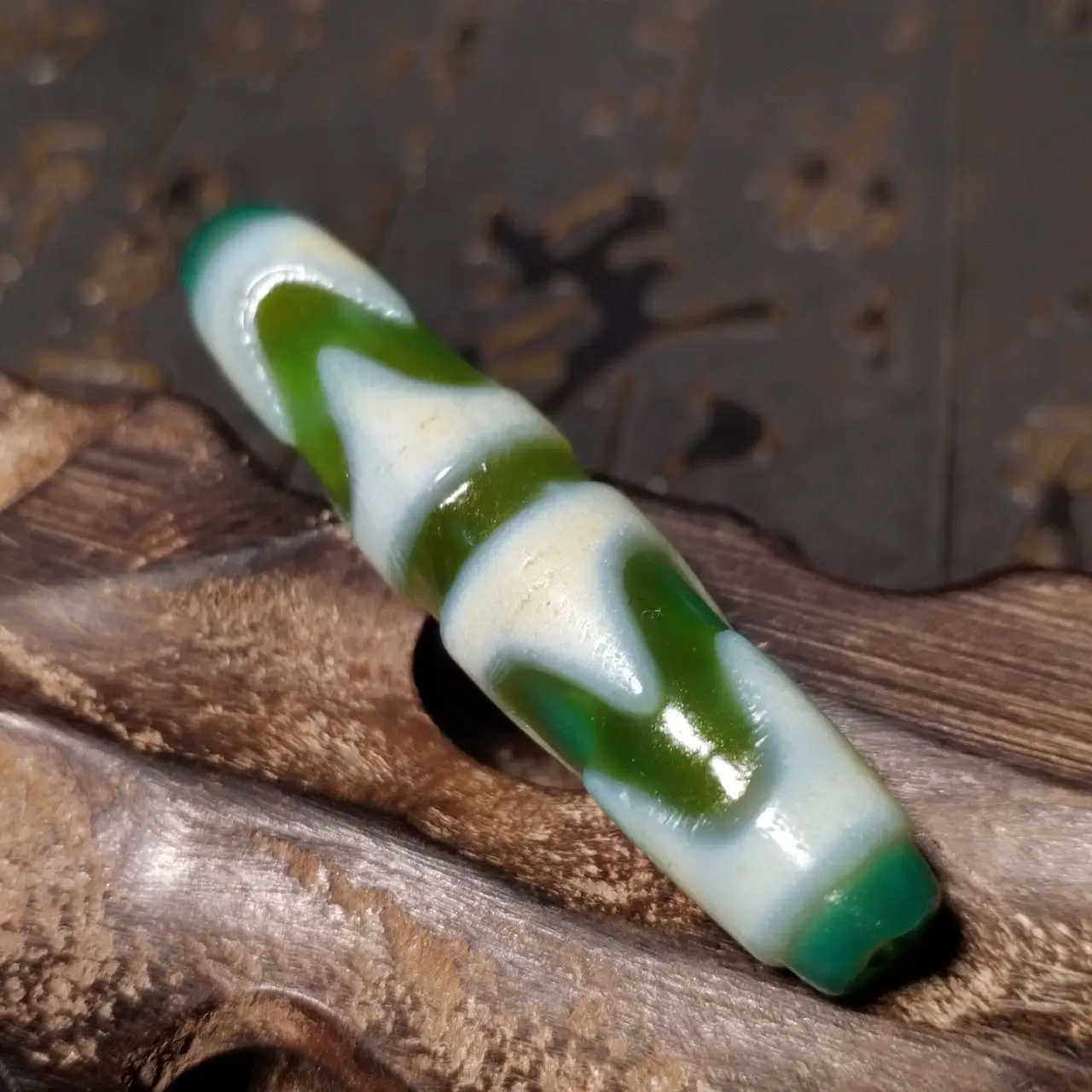 Tibetan Totem Natural Agate Carving Dzi Green Meat Etched Tianzhu Ethnic Style Necklace Pendant DIY Accessories
