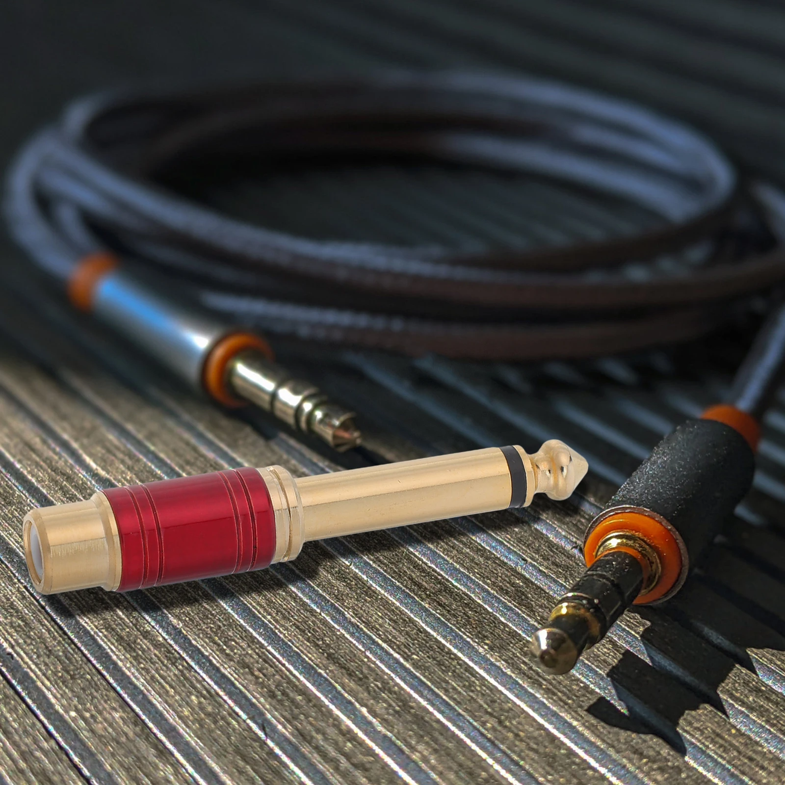 

2pcs Audio Adapter 6.35Mm Male To Female Connector For Theater Sound Transmission Red Design Stable Signal Transfer Live