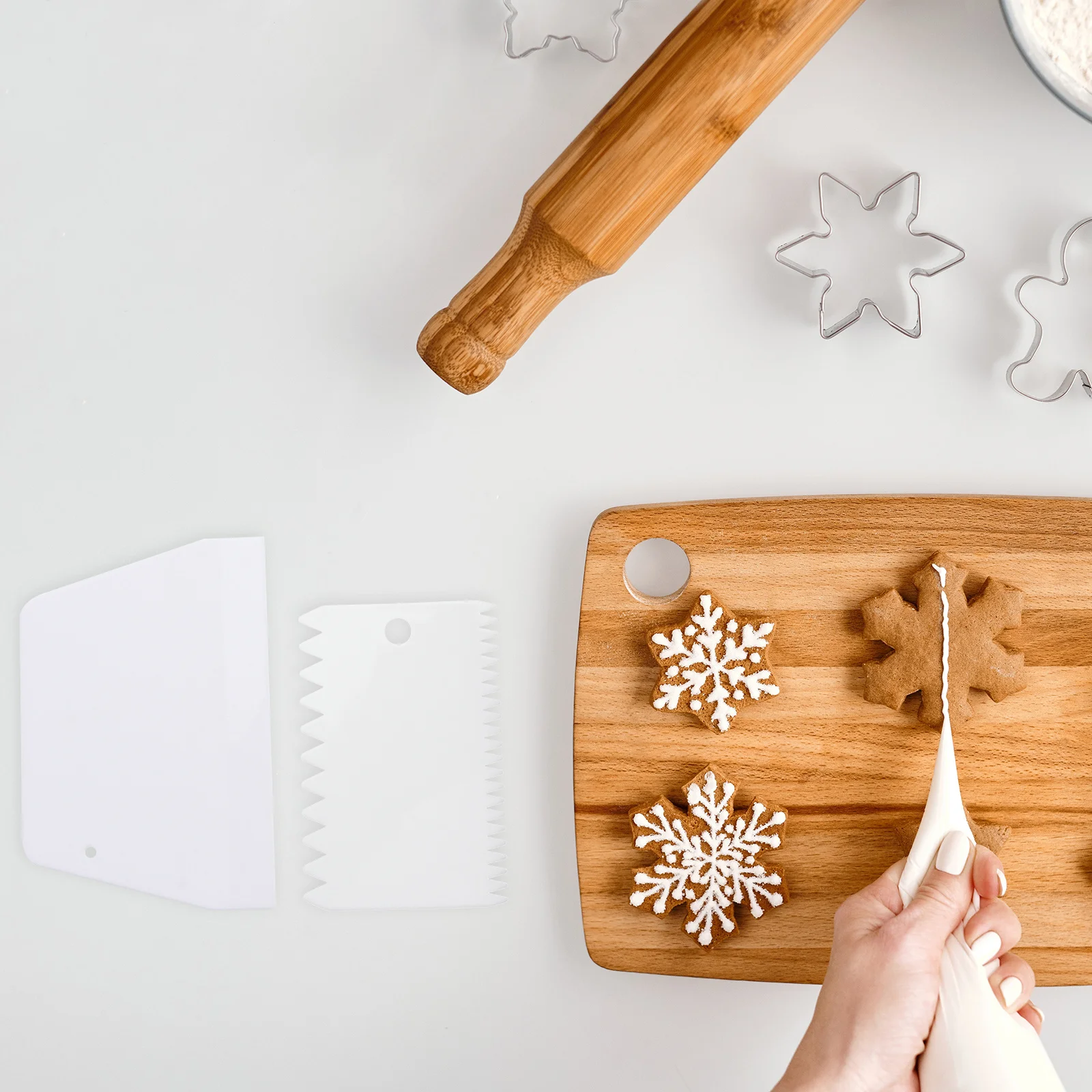 

1Set Baking Cake Turntable Set Manual Rotating Plastic Turntable Spatulas Scraping Boards Food Safe for Parties