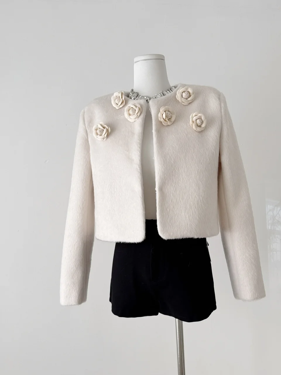 

Чайный цветок Ele Gentle Miss Sle Small Fraance Wind Верхняя одежда Топ женский Высококачественное легкое роскошное шерстяное пальто женское