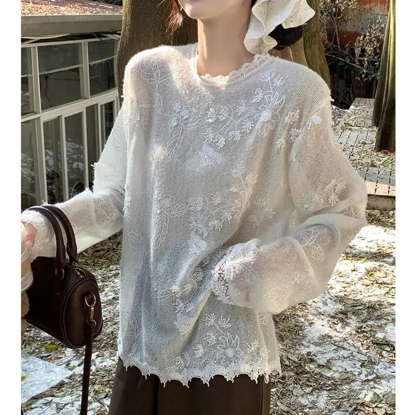 Embroidered Lace Design Knitted Long Sleeve Crew Neck Sweater Spring Autumn Women's New Thin Heavy Embellished Soft Sweet Top