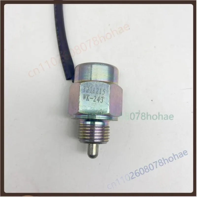 

Reverse Light Switch WK-243 For Howo Light Truck For WLY Gearbox Reverse Gear Sensor Replacement Parts