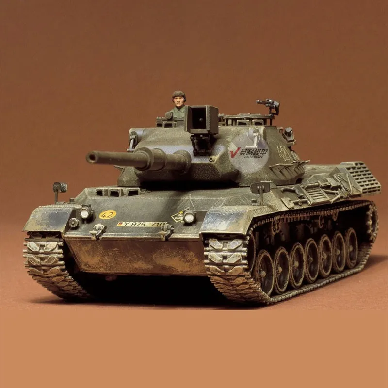 Prefabricated assembly model Tamiya-35064 1/35 German Modern Leopard 1 Medium Tank model kit