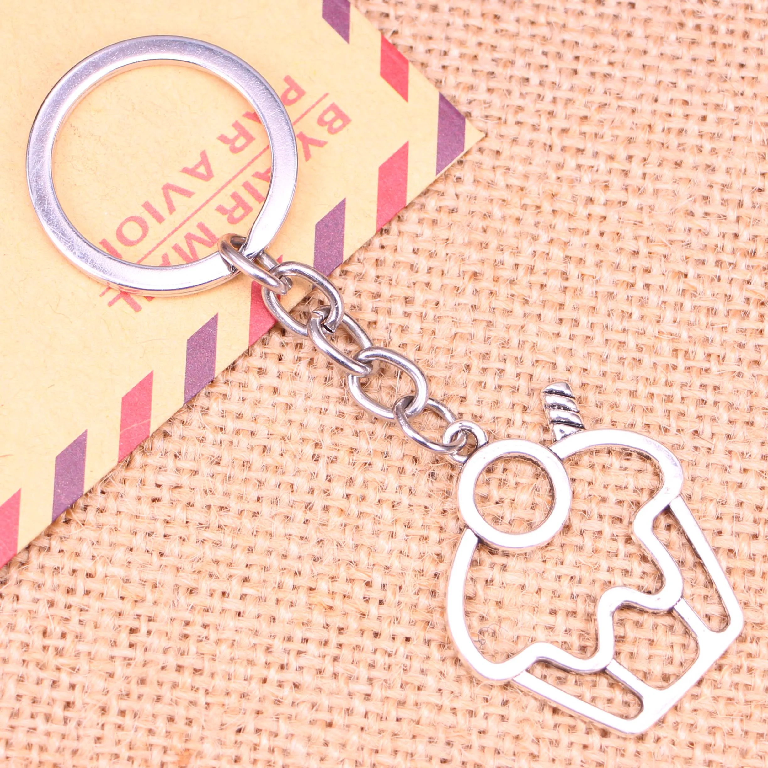 20pcs New Fashion Keychain 36*31 mm cake cupcake Pendants DIY Men Jewelry Car Key Chain Ring Holder Souvenir For Gift