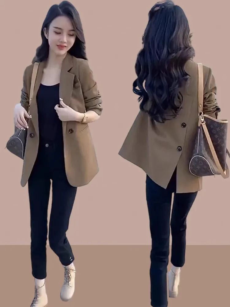 

Женский приталенный пиджак Slim Fit: модный весенне-осенний жакет в западном стиле, создающий ощущение роскоши и индивидуальности.