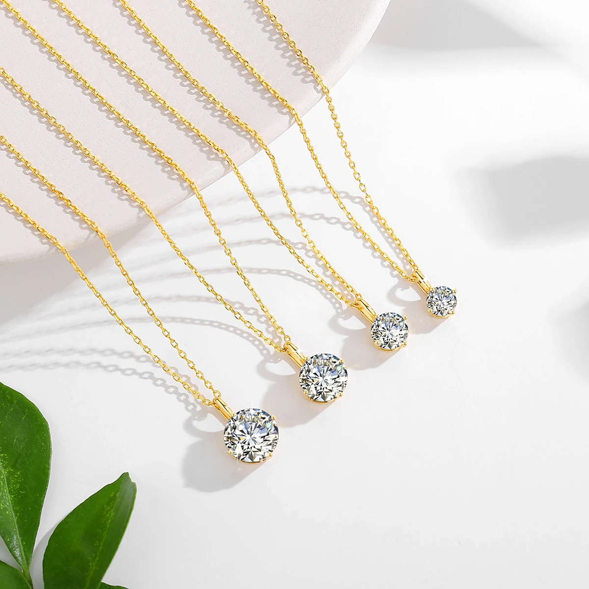 9MM 14K Gold Moissanite Necklaces for Women Round Shape Diamond Pendant Au585 Classic Jewelry for Anniversary Gifts