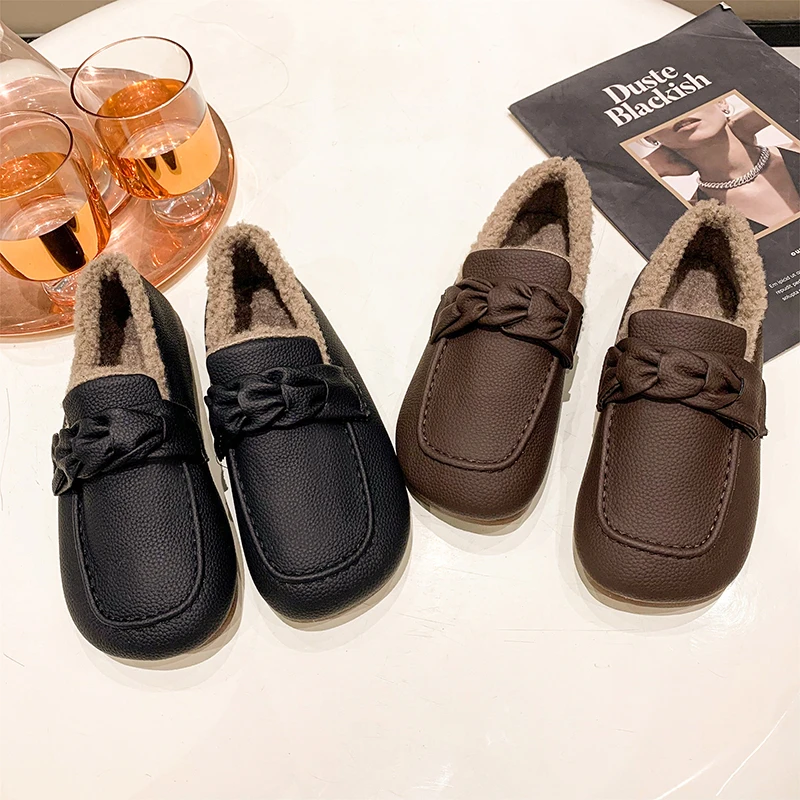 Winter New Korean Version Trend Fashion Versatile plush Women's Shoes soft Sole Comfortable flat sole Casual Warm cotton shoes