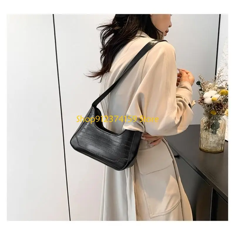 

G5AE Stylish Female PU Leather Solid Underarm Bag Casual Chain Strap Shoulder Handbag