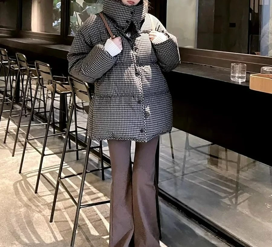 2025 شتاء جديد ملابس مبطنة بالقطن فضفاضة موضة قصيرة سميكة الوقوف الرقبة سترة مبطنة بالقطن سترة الخبز الدافئة #1