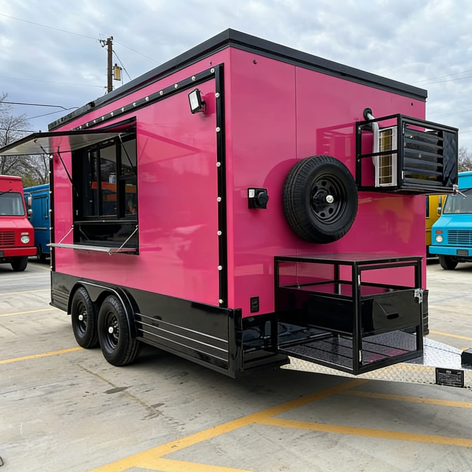 

Customizable Mobile Fast Food Trailer Square Concession Stand Street Kitchen Van with Internal Equipment Ready to Ship