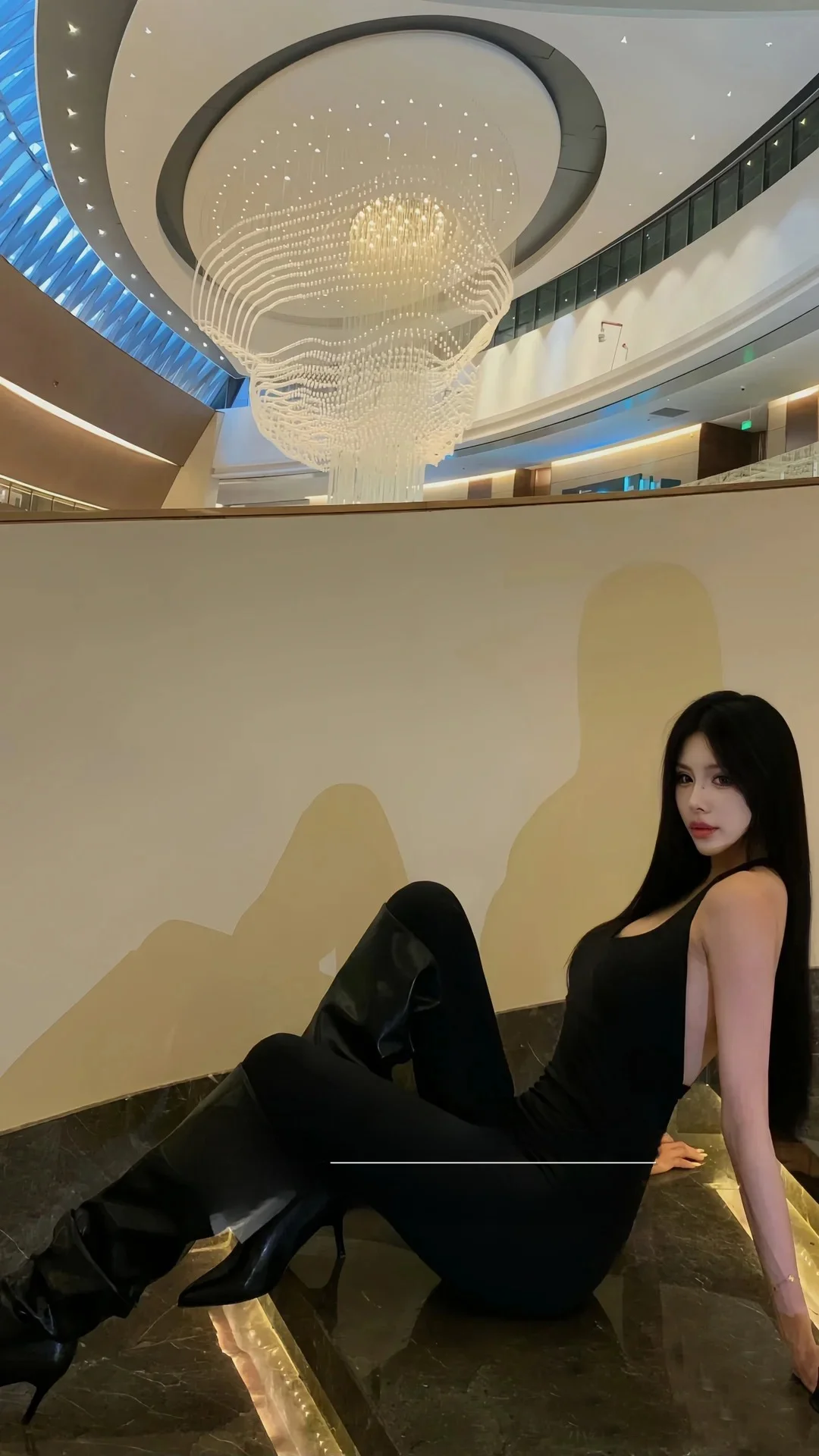 セクシーなアメリカンホットガールクールで純粋な欲望を表現する伸縮性のあるタイトなボディロングパンツ、女性用ワンピーススーツ、バールネハンギングボディ...