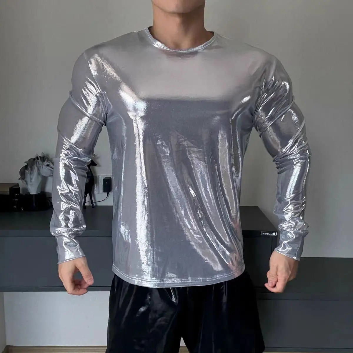 

Оригинальная толстовка с жидким серебром и пуловером, мужские топы с длинными рукавами и мышцами, клубная певица, танцовщица, одежда для выступлений на сцене