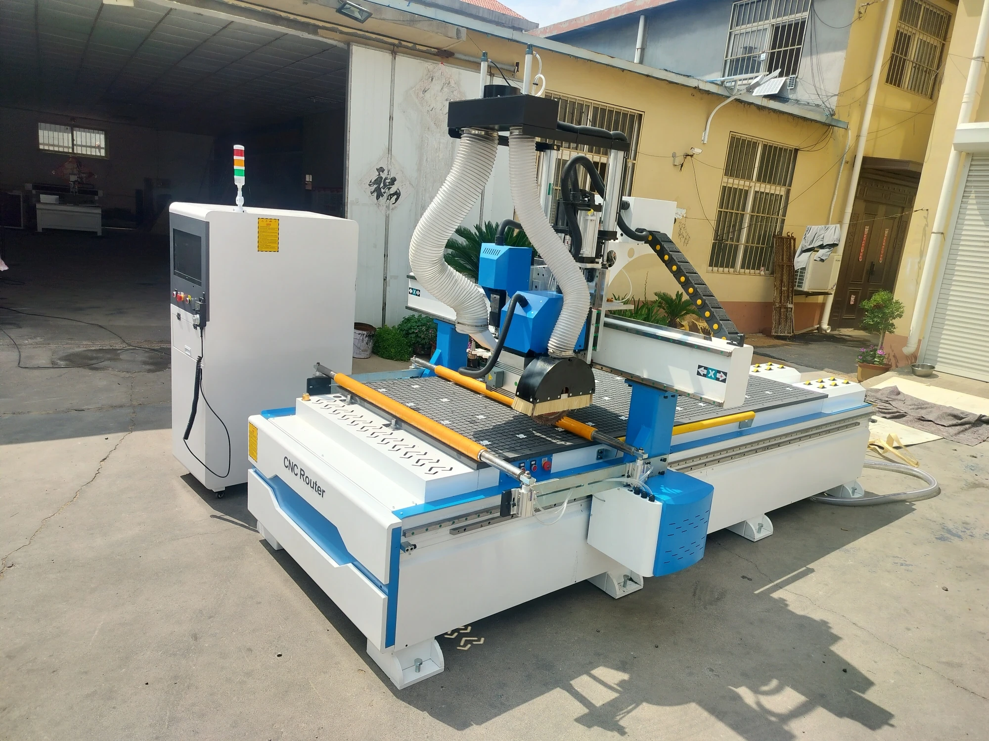 Robotec Multi Function 3d CNC Router Machinery ATC Systerm with Horizontal Spindle 1325 1530 Wood Cutting Machine With Nesting