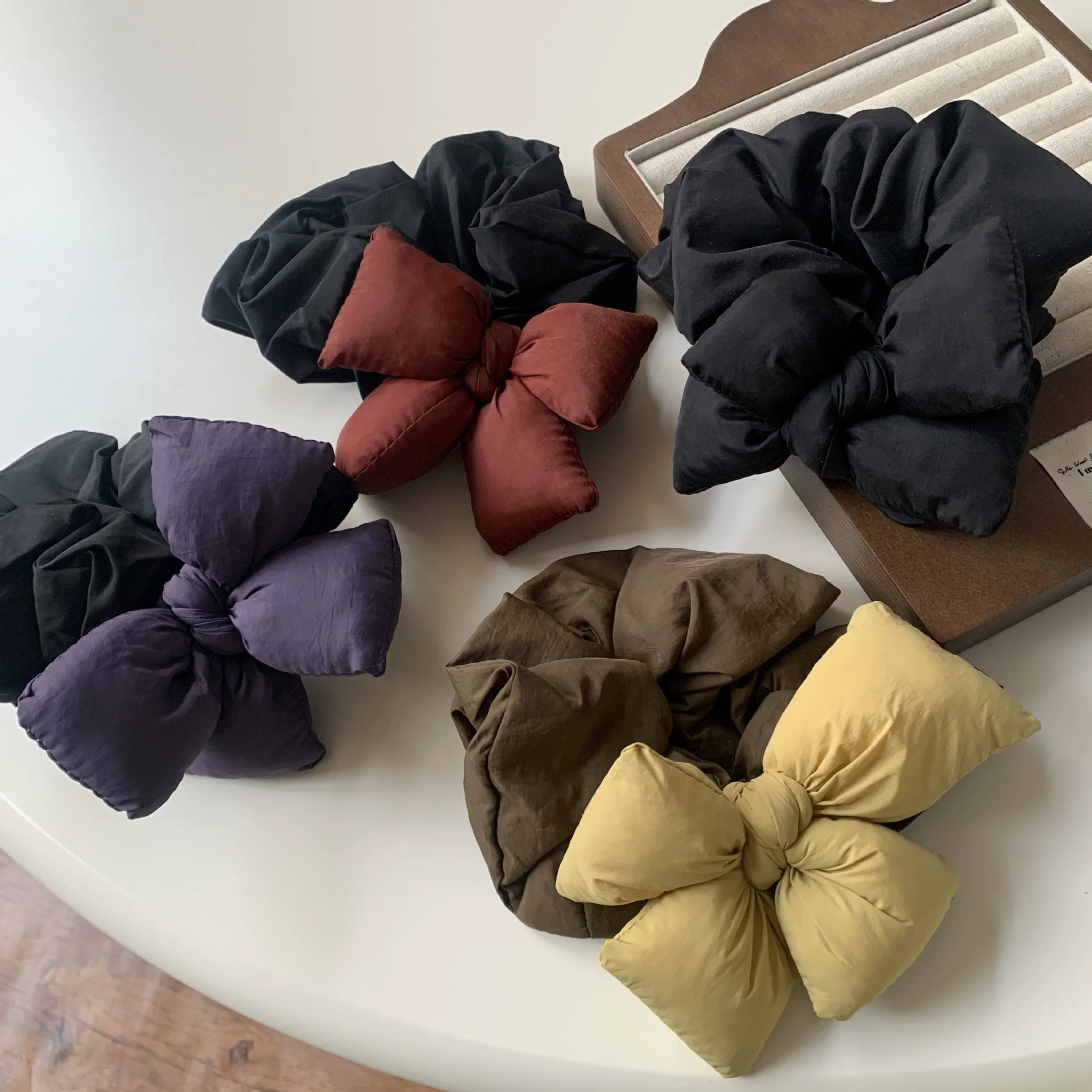 

Wholesale Korean New Cute Fat Padded Cotton Bow Elastic Hair Rope Simple Colorful Fluffy Large Bowel Scrunchie Hair Accessories