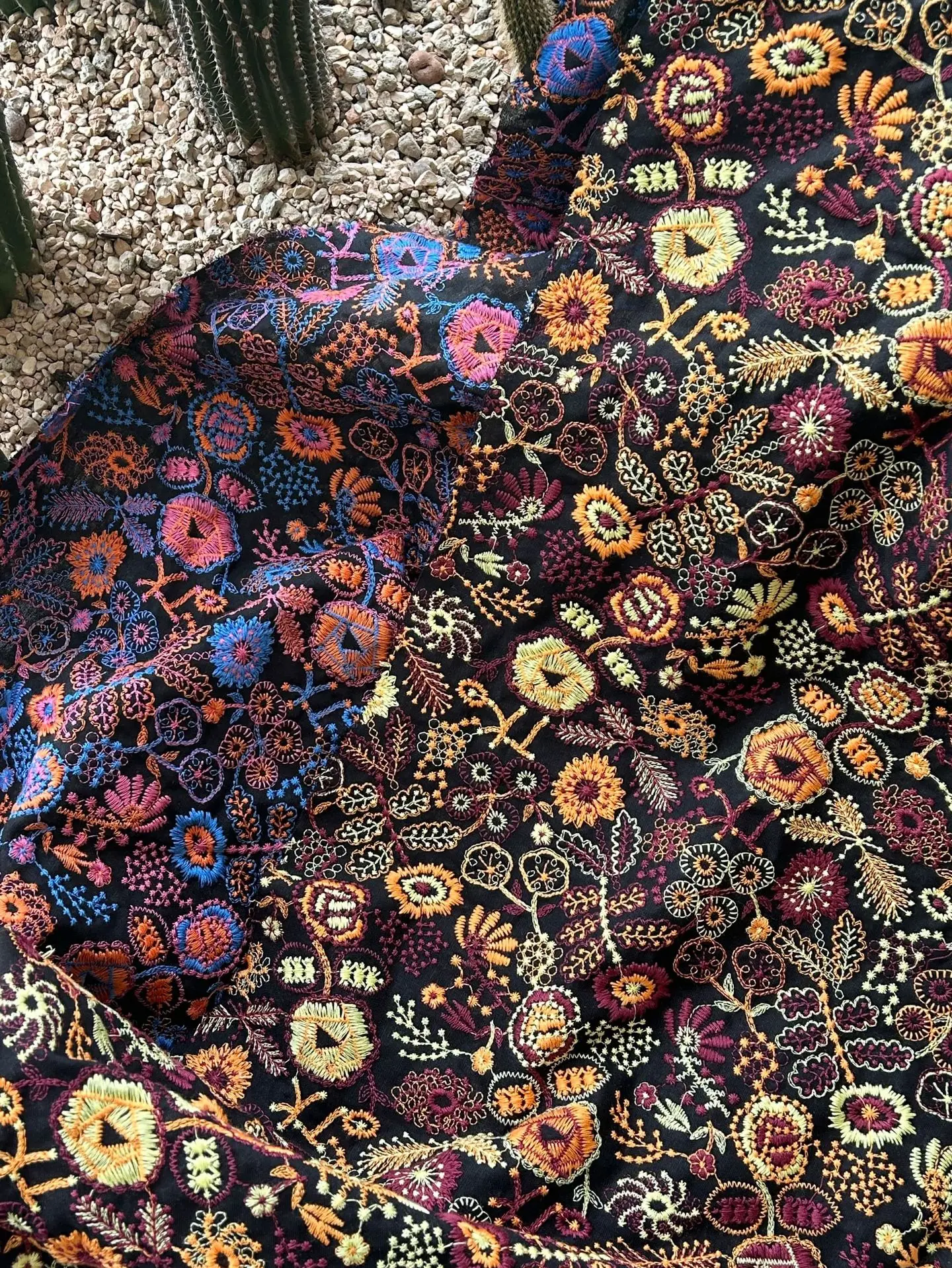 tissu-en-lin-et-coton-brode-style-ethnique-boheme-colore-pour-vetements-sacs-rideaux-de-porte-nappes
