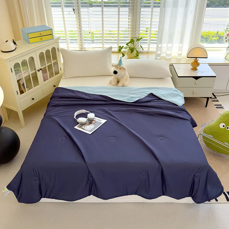 

2025 new cool silk summer air conditioner quilt summer cool quilt student dormitory thin cover quilt machine washable