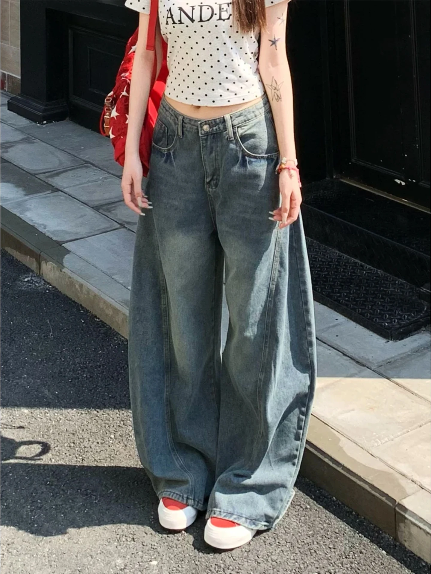 

Мужские джинсы в стиле ретро, синие, с высокой талией, широкие, прямые, с легким расклешением, удлиняющие ноги, в стиле американского стритстайла, для работы