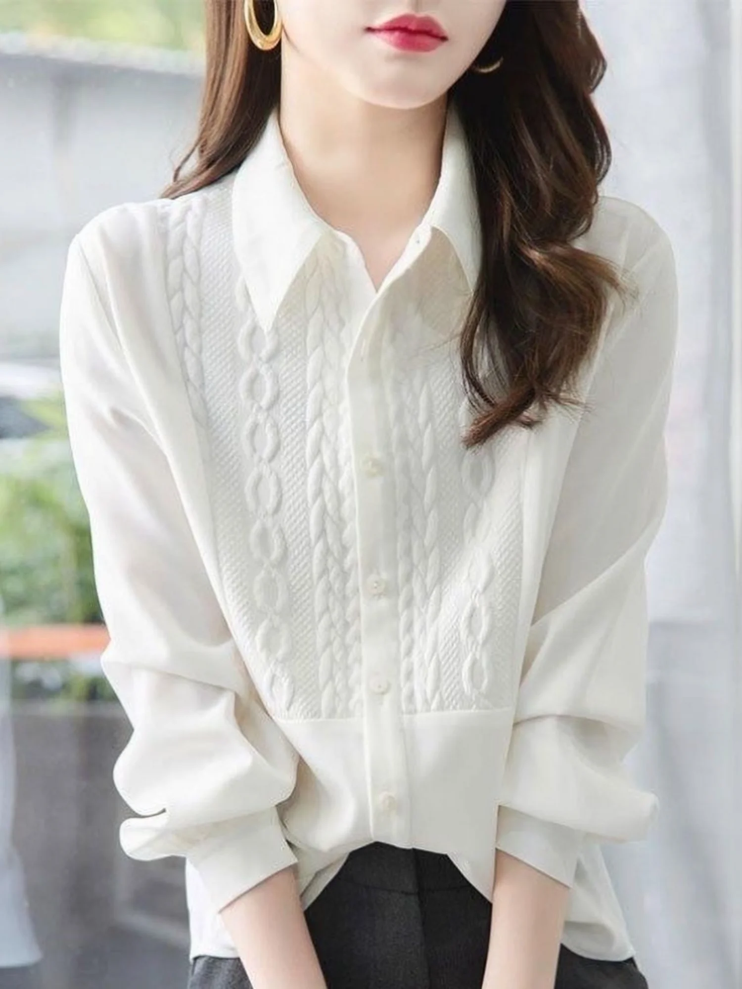 

Женская рубашка с длинными рукавами. Новинка весны и осени 2024, высококачественная белая рубашка, дизайнерский смысл, ниша и универсальный базовый слой.