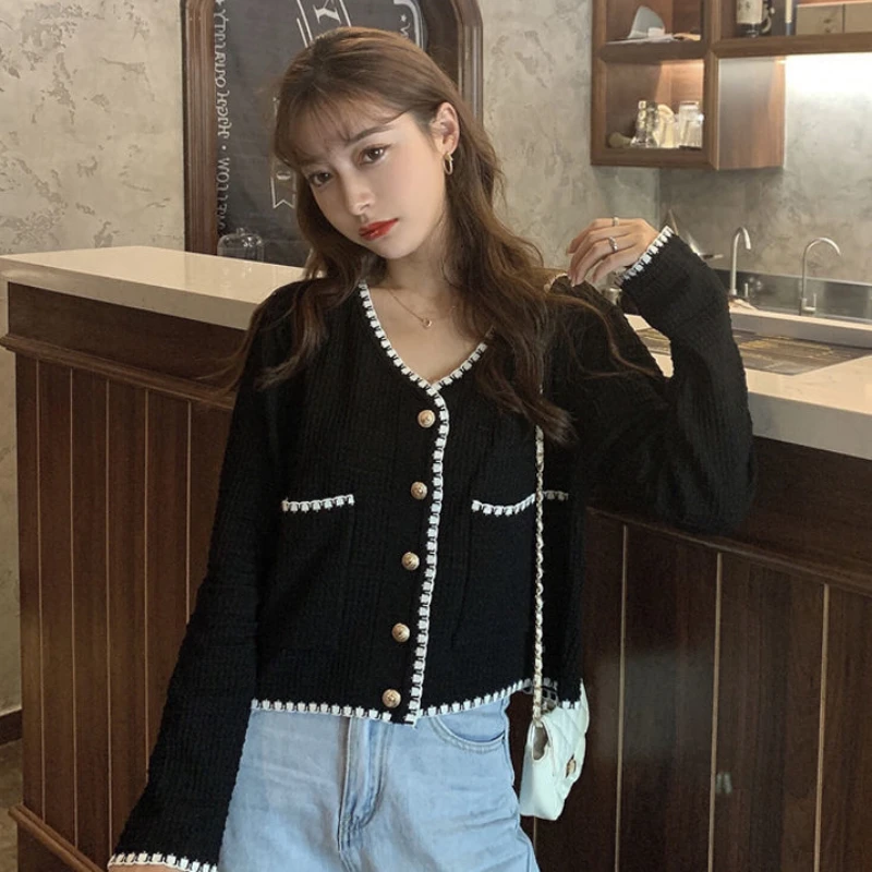 Cropped V-neck Cardigans Women Simple Elegant All-match Loose Fashion Ladies Pockets Casual Sweater Autumn Knitwear Korean Style