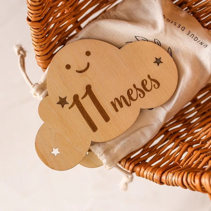 Spanish Alphabet Baby  Wooden Milestone Number Month Memorial Cards Items Cute Cloud Shape Newborn Photography Accessories Props