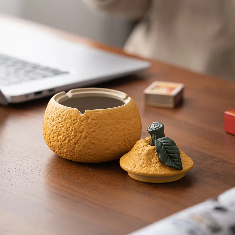 Ceramic Ashtray with Lid, Windproof Ash Proof Decorative Ornament, Creative Home Tabletop Decoration