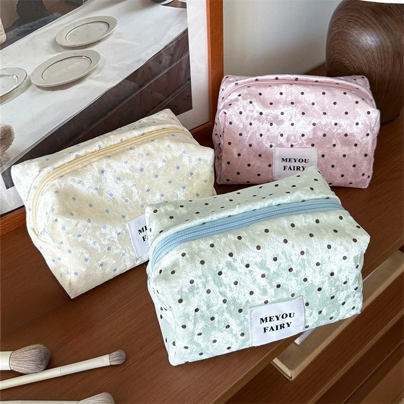 Pastel Color Velvet Polka Dot Makeup Pouch, Soft Fluffy Travel Cosmetic Storage Bag, Portable Zipper Skincare Organizer