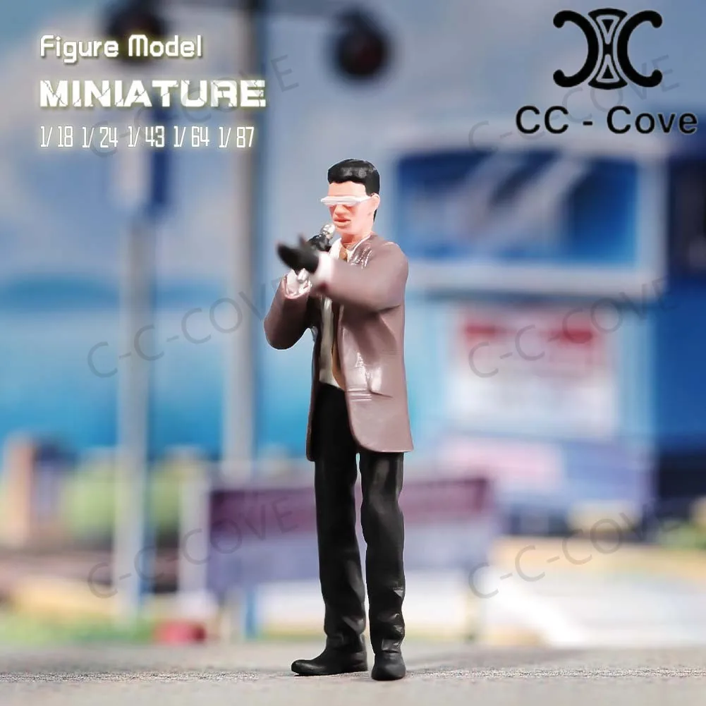 Painted Miniatures 1/18 1/24 1/43 1/64 1/87A Trendy Man Holding A Microphone Singing Unpainted Figure Model Toys View Decoration